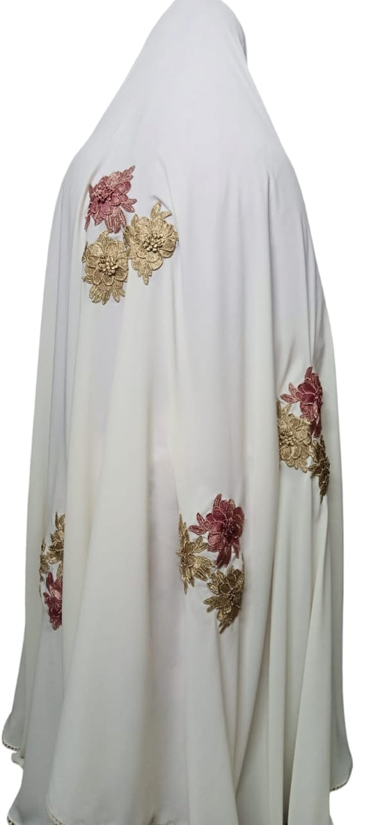 White jeorget Iranian Chadar with Floral Embellishments